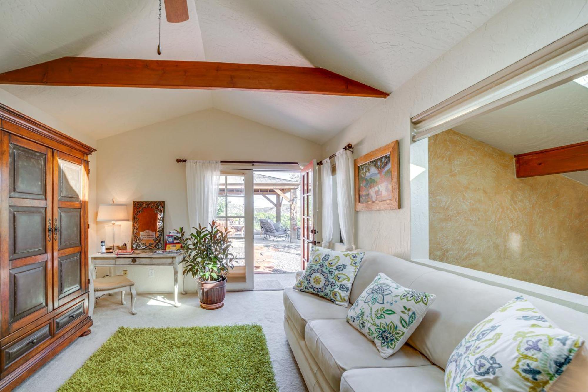 Vineyard Views And Sauna At Cornville Home! Cottonwood Bagian luar foto